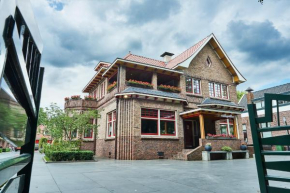 Гостиница Guesthouse Villa Emmen  Еммен